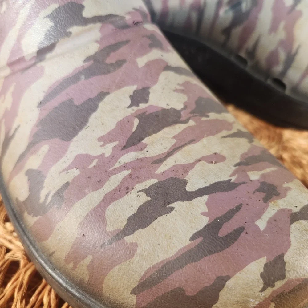 OOFOS OOcloog Camo Recovery Clogs M9 W11 EU42 Slip On Comfort Shoes Unisex